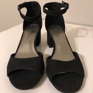 Worthington 2 inch black heels